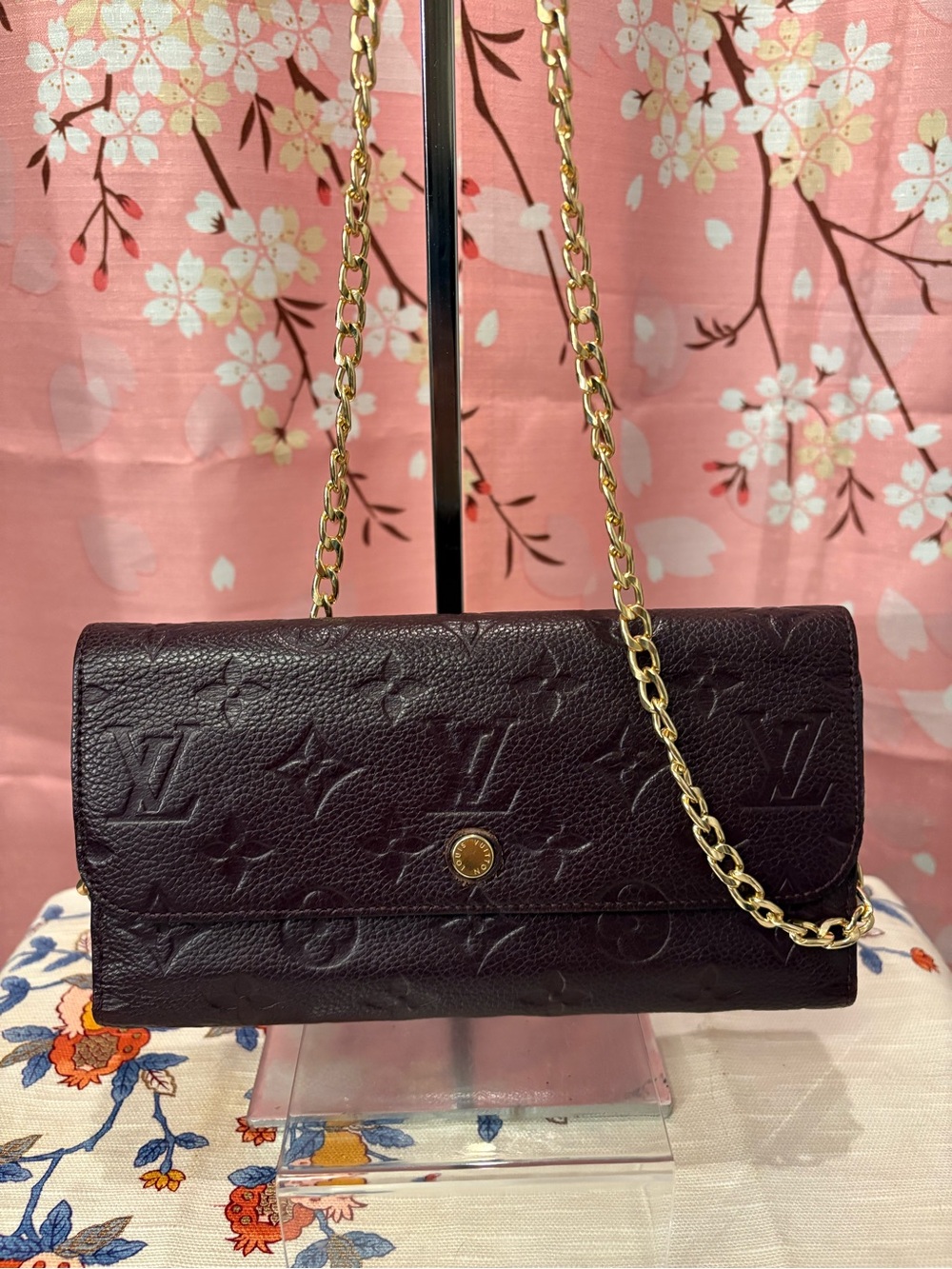 Louis Vuitton Monogram Empreinte
Virtuose Wallet Aube Purple COA